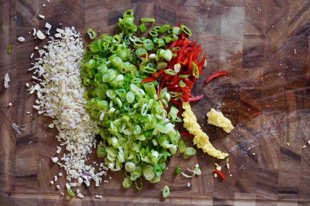 simple pantry ingredients to make lemongrass scallion oil